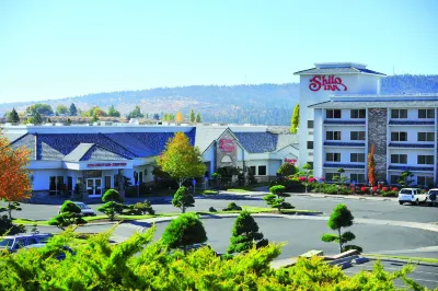 Shilo Inn Suites Klamath Falls Hotels near Link River Trailhead