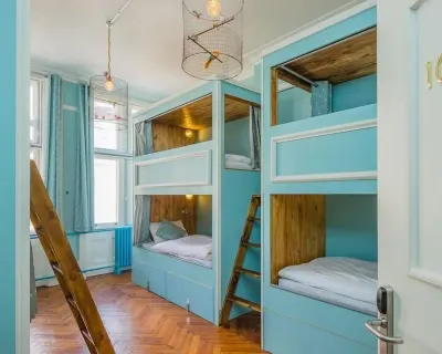 MRS Potts Hostel Hotels in 