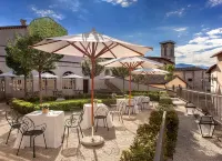 Relais & Chateaux Palazzo Seneca Отели в г. Каша