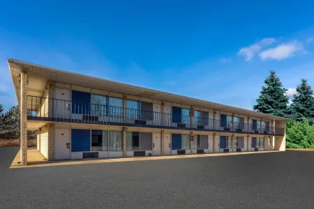 Days Inn Birch Run Отели в г. Берч Ран