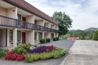 Highland Manor Inn Hotels in Blount County