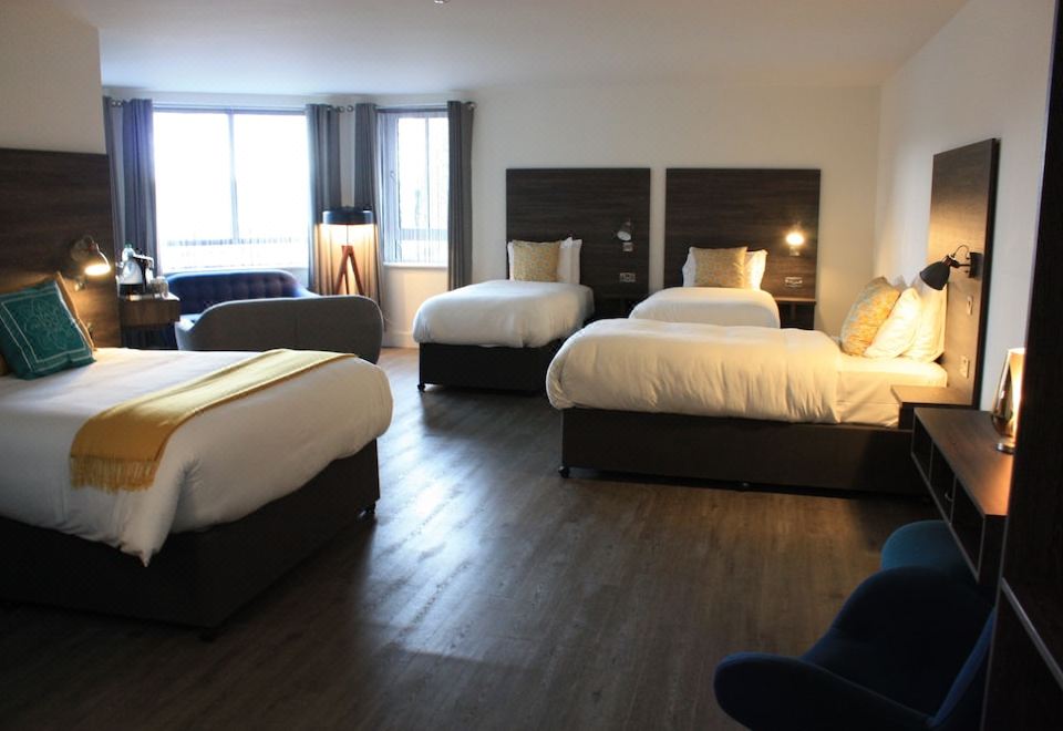 7. 베이스 어코모데..