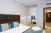 Aparthotel Los Girasoles فنادق في Zaragoza