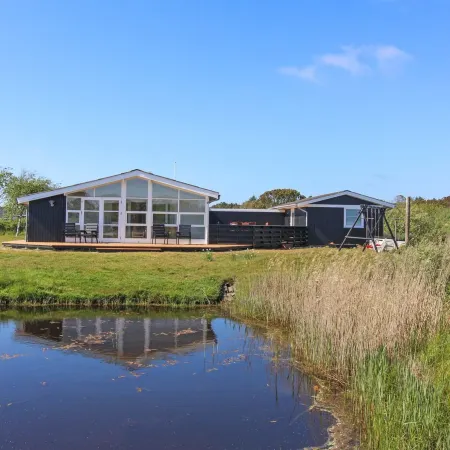 "Allis" - 400m from the Sea