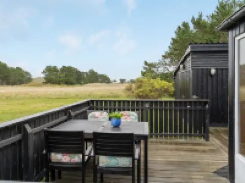 "Øgrim" - 204m from the Sea Hotels in Hirtshals