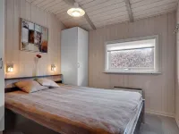 "Ebbeline" - 150m from the Sea Hotels in Bjert
