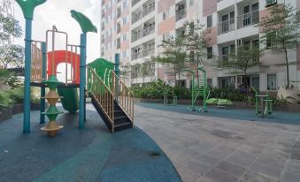 RedDoorz Apartment @ Grand Sentraland Karawang