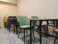 藍鼎四葉草賓館（樺南世紀生活廣場店） 樺南住宿飯店