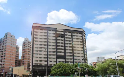 Aeris Hotel