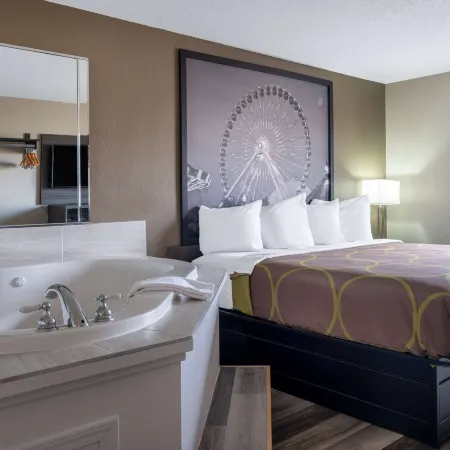 Super 8 by Wyndham Merrillville