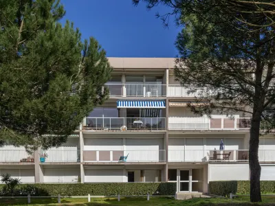 L'Ermitage Hotel dekat Atlantic Surf Academy