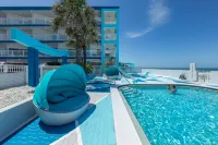 Chateau Mar Beach Resort Newly Renovated - วิวทะเล