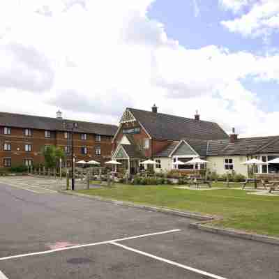 Premier Inn Huntingdon (A1/A14) Hotel Exterior