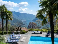 Carina Lakeview - Private Pools