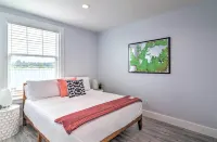 Immaculate Long Beach Apt w/ Gorgeous Kitchen - parking