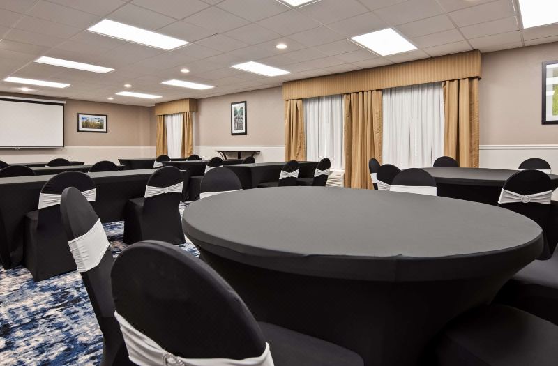 Best Western Plus Kansas City Airport-KCI East photo 5