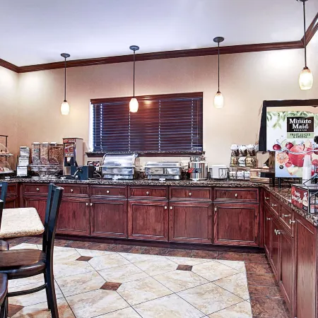 Best Western Plus Royal Mountain Inn  Suites