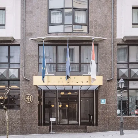 Hotel Abando Отели рядом с достопримечательностью «Музей изящных искусств»