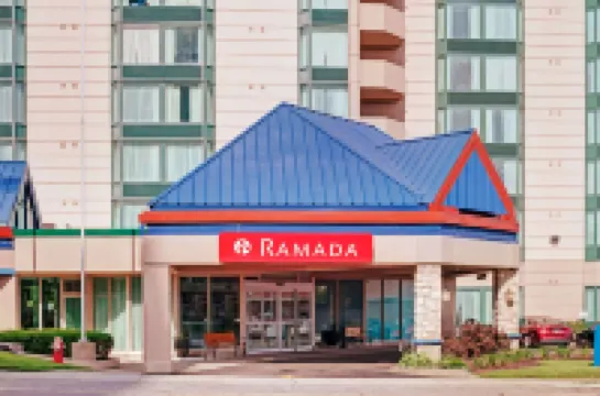 Ramada by Wyndham Niagara Falls/Fallsview