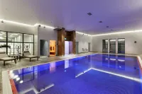 Hotel Sadova - Pools