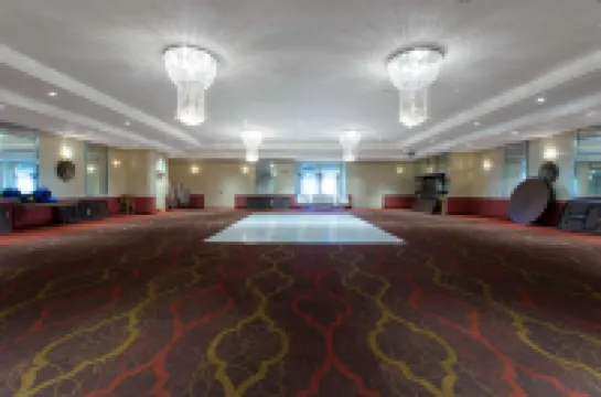 Ramada by Wyndham Glendale Heights/Lombard