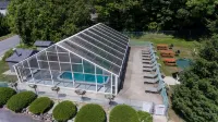 Adirondack Retreat Inn & Suites - Beach