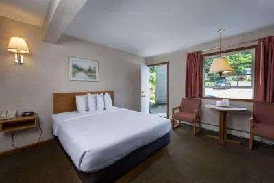 Americas Best Value Inn and Suites Lake George