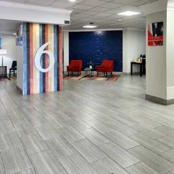 Motel 6 Columbus, GA - Downtown