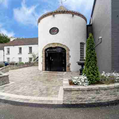 Dunadry Hotel and Gardens Hotel Exterior