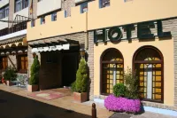 Hotel El Águila Hôtels à : Utebo