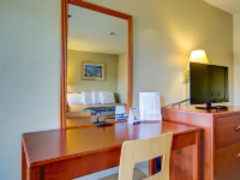 Inn at Rohnert Park Hotels in Sonoma County