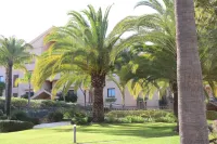 Beautiful Flat Near Golf Courses with Sea Views