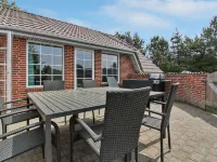 "Joona" - 12km from the Sea Hotels in Oksbol