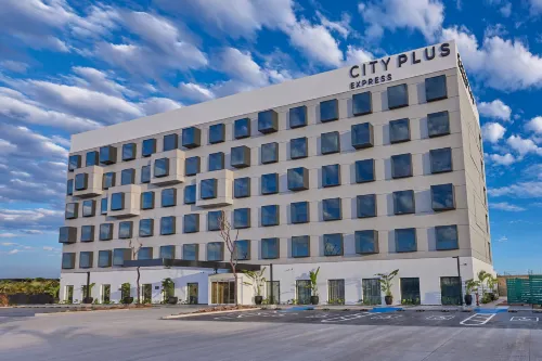 City Express Plus by Marriott Mazatlán - ที่มีฟิตเนส