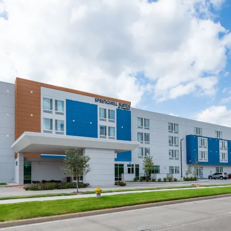 SpringHill Suites Dallas Central Expressway Отели рядом с достопримечательностью «Парк Уайт Рок Лейк»
