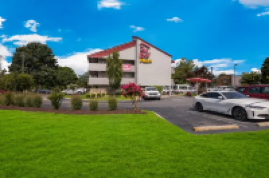 レッド ルーフ イン プラス + ナッシュビル エアポート