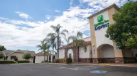 Holiday Inn Express OAKDALE by IHG Hotels in Oakdale