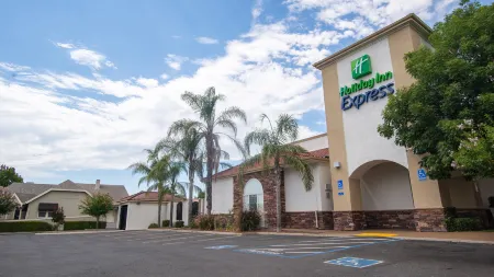 Holiday Inn Express Oakdale