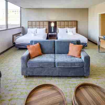 Doubletree by Hilton Huntington Rooms