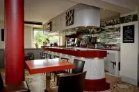 Logis Auberge du Relais فنادق في Orthez
