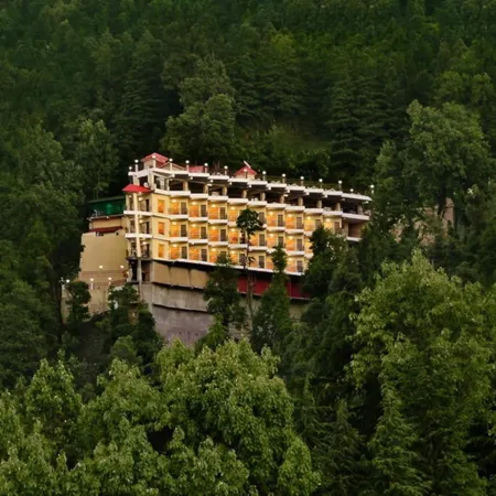 JK Clarks Exotica - Centrally Located with Stunning Valley View