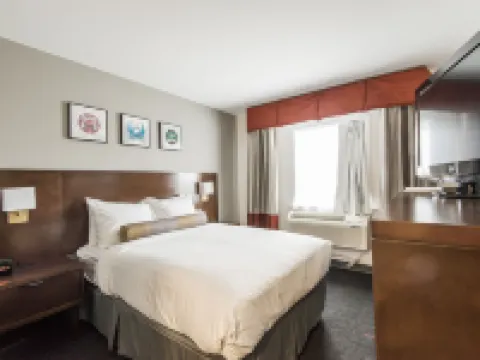 Edgewater Hotel Hotels in Whitehorse