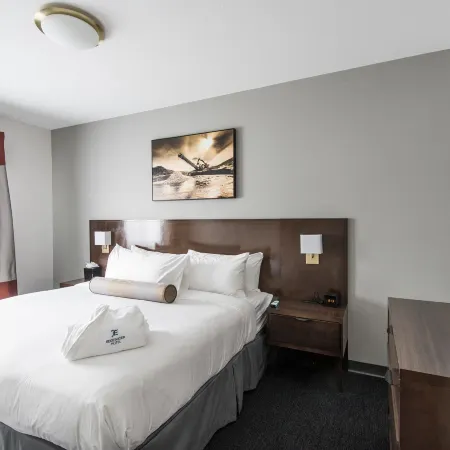 Edgewater Hotel