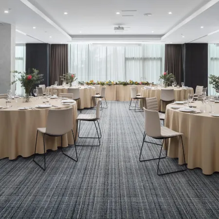Rydges Canberra, an EVT hotel
