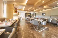 Royal Orchid Central Akota - Vadodara Hotels in Vadodara