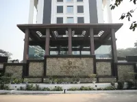 Utopian Luxe Hotels near Gomti Nagar