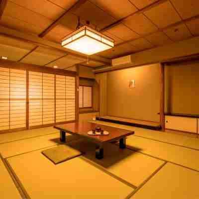 大江戸温泉物語わんわんリゾート 粟津 Rooms