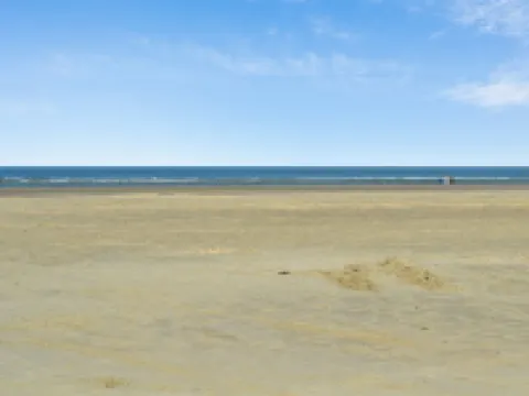 "Guder" - 500m from the Sea