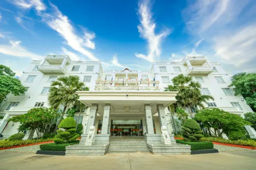 Pursat Riverside Hotel & Spa Hotels in Pursat