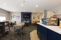 AmericInn by Wyndham Duluth - Pools